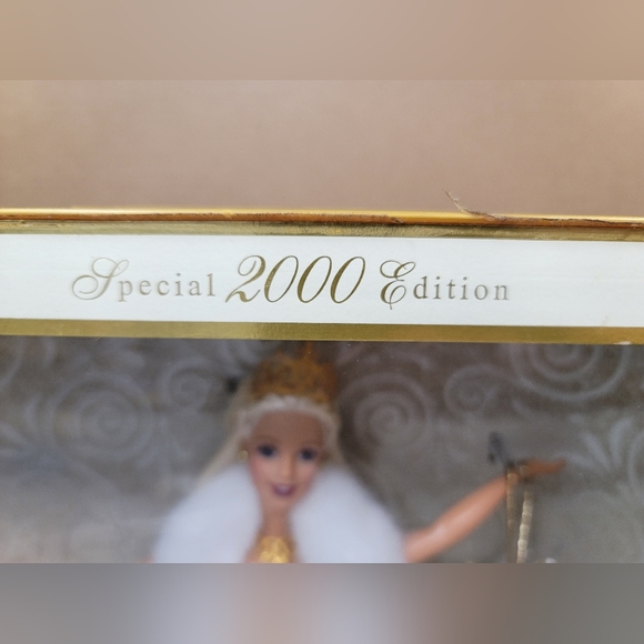 2000 Celebration Special Edition Barbie NEW Millennium - Picture 3 of 7